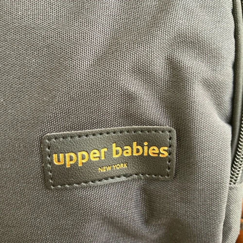 New Upper Babies New York Designer Backpack Diaper Bag - Picture 2 of 7